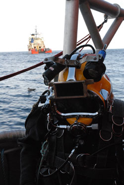 Pro-Dive Attender - Dive Support Vessel.jpg